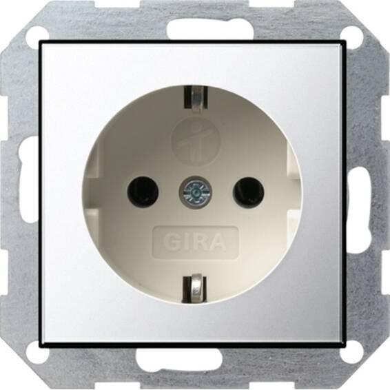 Розетка Gira SYSTEM 55, скрытый монтаж, с заземлением, со шторками, хром, 0453615, G0453615