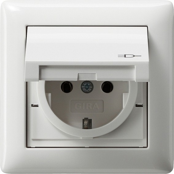 Розетка Gira SYSTEM 55, скрытый монтаж, с заземлением, с крышкой, белый глянцевый, 115703, G115703
